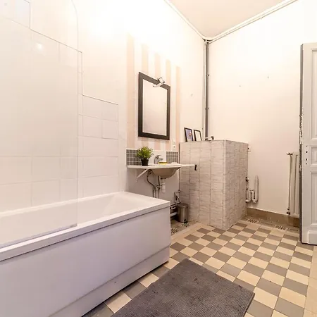 Haussmannien - - 100m2 * Lilla