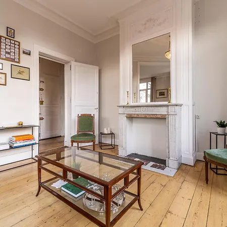 Appartamento Haussmannien - - 100m2 *